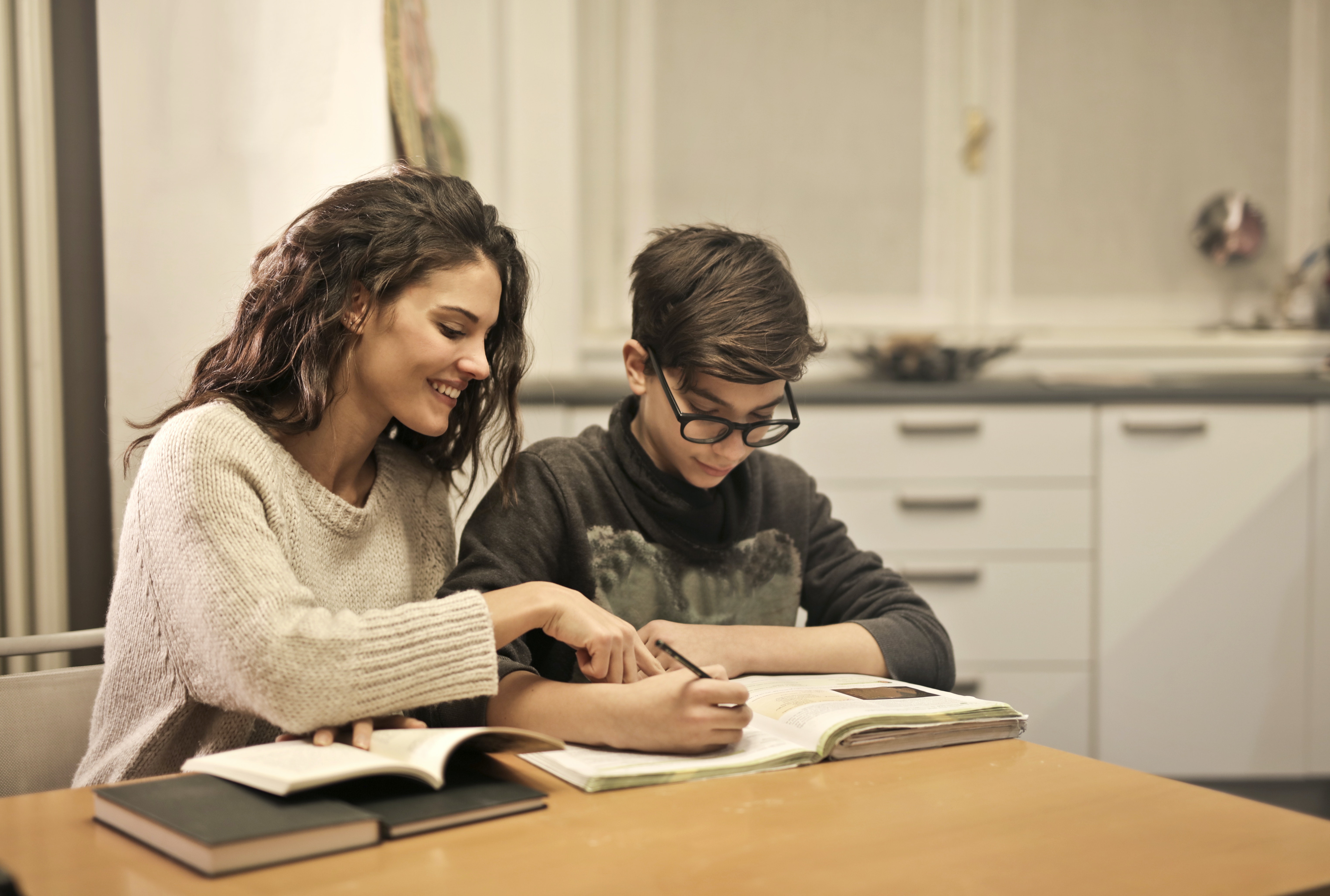 Une meilleure communication parents-enfants pour des devoirs sans conflits