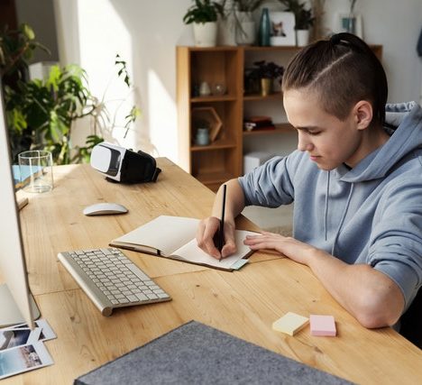 Comment réviser sans fiches au collège ?